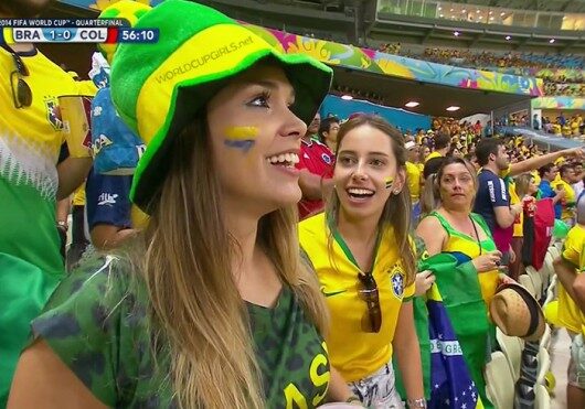 hottest-girls-fans-world-cup-2014_02-brazilian-530x371-2291530