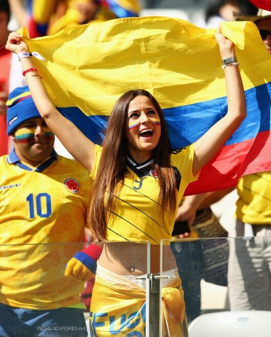hottest-girls-fans-world-cup-2014_15-colombian-530x658-9787795