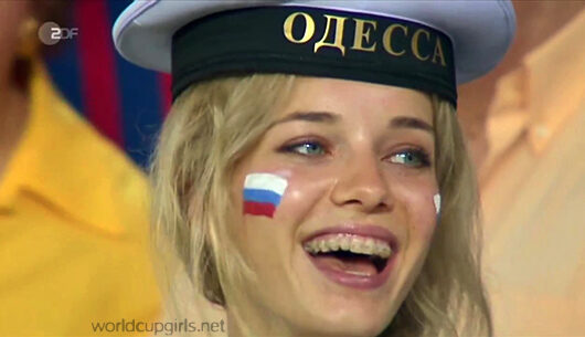 russian-girl_world-cup-2014_05-1043753