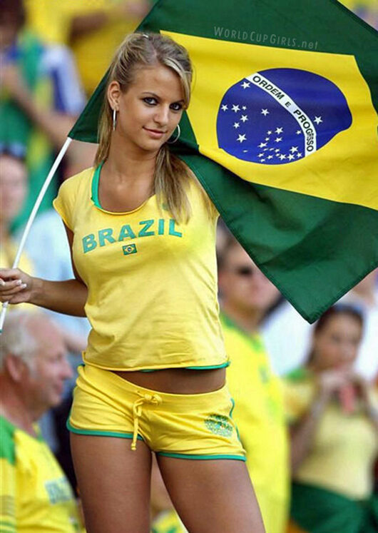 world-cup-hotties-01_brazilian-7749586